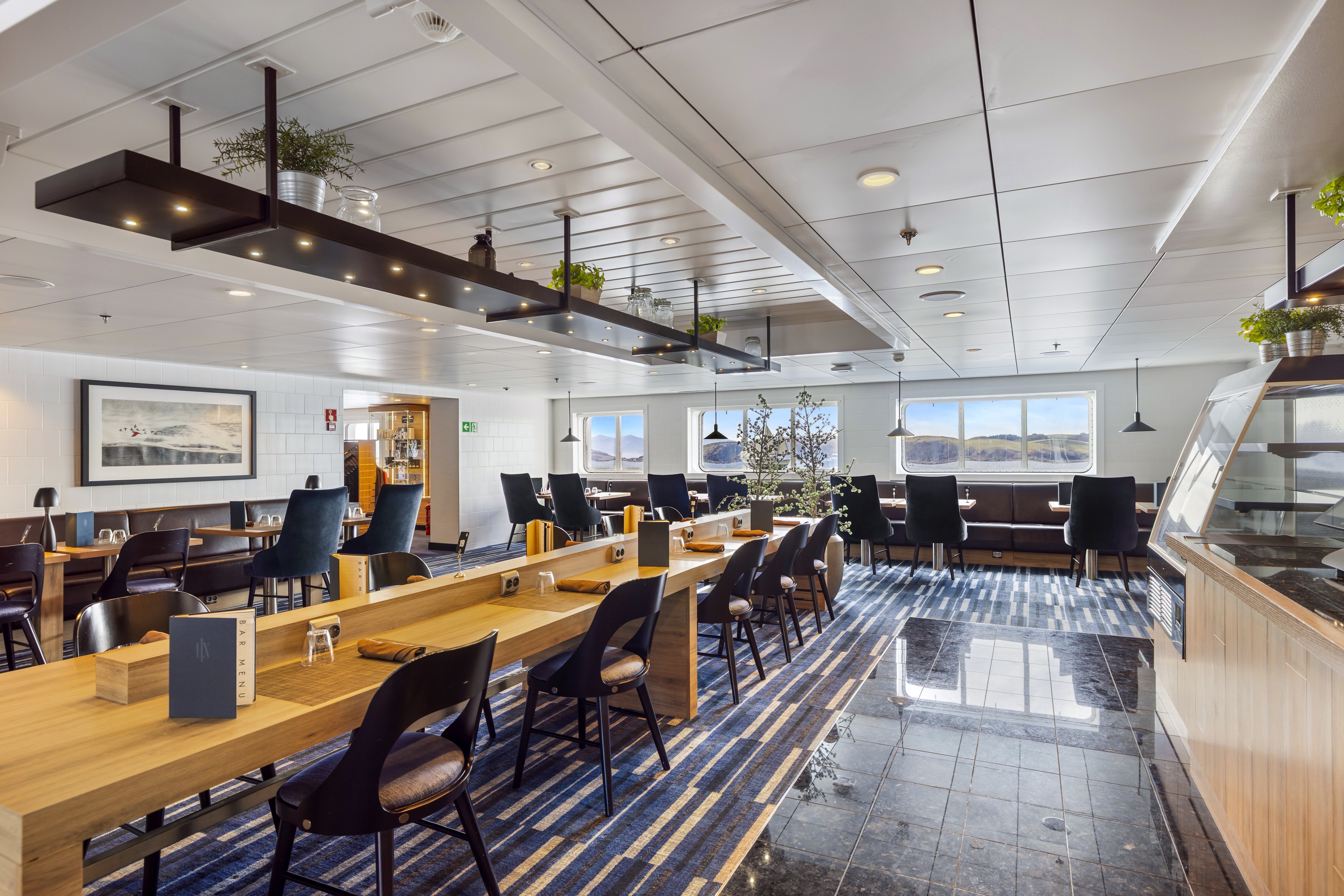 MS Spitsbergen - Brygga Bistro